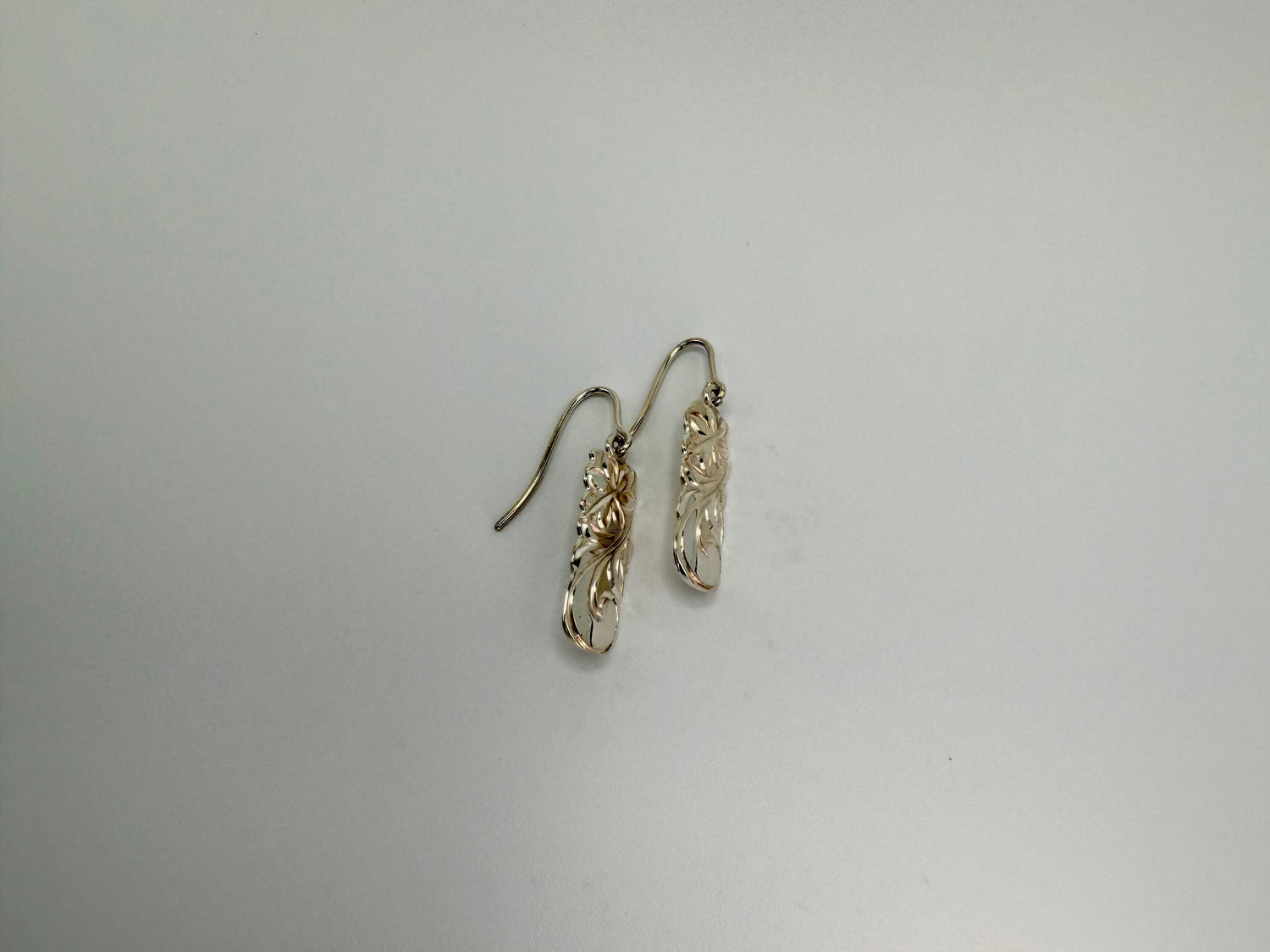 Hawaiian scroll gold drop earrings, handcrafted by Jewel Box Hawaii, Honolulu.